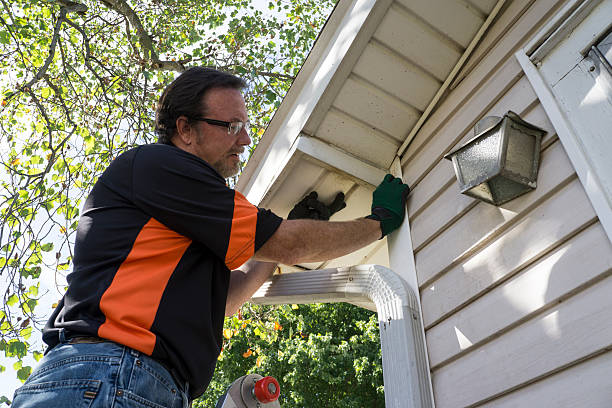 Historical Building Siding Restoration in Poplar Cotton Center, CA